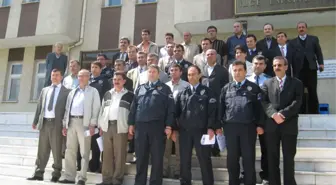 Tavşanlıâ€™da 36 Polis Memuruna Teşekkür Belgesi Verildi