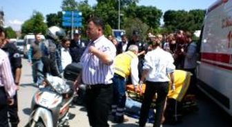 Otomobil Motosiklete Çarptı: 1 Yaralı