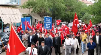 Derik'te 'Atatürk'ü Anma ve Gençlik' Yürüşü Yapıldı