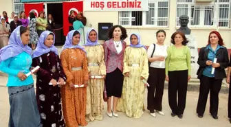 Akçakale Hem'de Yıl Sonu Sergisi