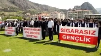 19 Mayıs'ta Gençlerden Sigaraya Savaş