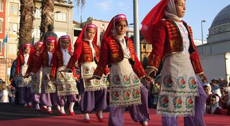 Öğrencilerin Gösterileri İlgi Görüyor