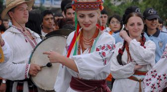 Gkv Uluslararası Halkoyunları Festivali Başladı