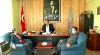 Ardahan Valisi Cebiroğlu'ndan Posof Belediye Başkanı Bozyiğit'e Ziyaret