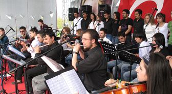 Kars Kafkas Üniversitesi'nde Bahar Şenliği