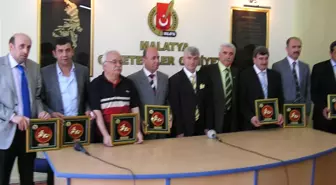 Muğla Malatyalılar Derneği'nden Plaket Töreni