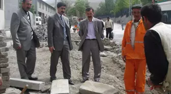 Hakkari Belediyesi'nden Kaldırım ve Yeşillendirme Çalışması