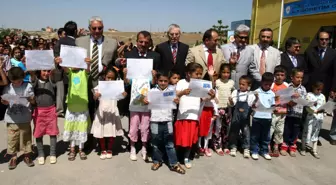 Uşak'ta 60 Bin Öğrenci Karne Sevinci Yaşadı