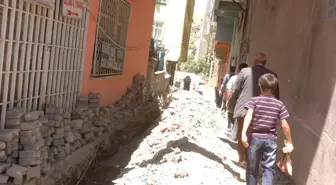 Hakkari Halk Pazarının Bazı Yolları Kapandı