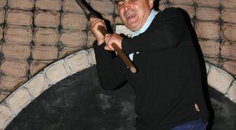 Madenkeş Tiyatrosu Yapıldı