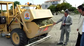 Atakum'da Kum Temizleme Makinesi Hizmete Girdi