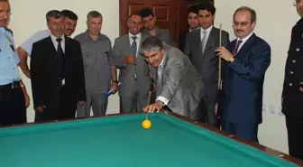 Milletvekili ve Valinin Bilardo Maçı...