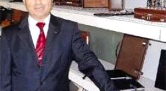 Kadınlara Swarovskili Organizer, Diyanet'e Rahleli Kuran Yapıyor
