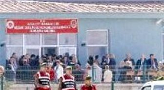 Mahkeme 'Müdahillik' için Ara Verdi