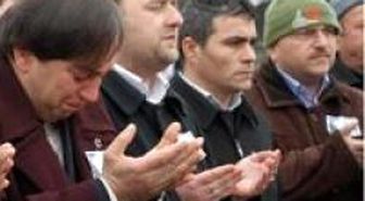 Dualar Yazıcıoğlu İçin...