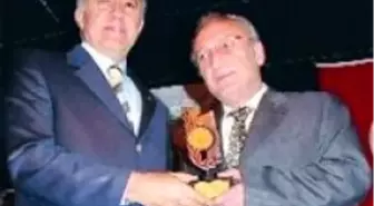 Arısoy Şiir Ödülü Çolak'a