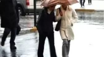 Batı Açık Doğu Yağmurlu