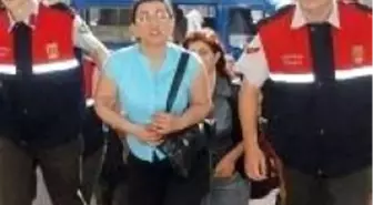 Sekreter Ziyarette Gözaltına Alındı