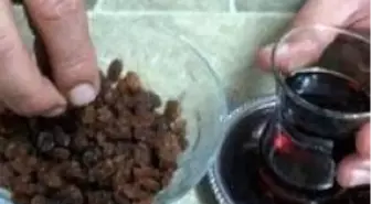 Çayın Yanına Şeker Yerine Kuru Üzüm
