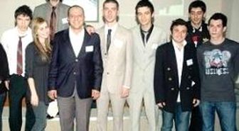 Karşıyaka Gençleri Atatürk'ün İzinde