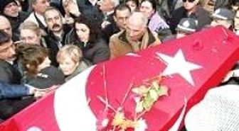 Turhan Selçuk Toprağa Verildi