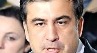 Muhalefet Saakaşvili'yi Topa Tuttu