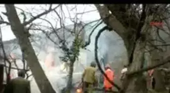 Kastamonu - Yaşlı Kadın, Felçli Eşini Alevlerden Sürükleyere