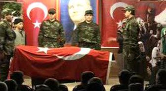 Tiyatro Gösterisini İzleyen Şehit Annesi Baygınlık Geçirdi