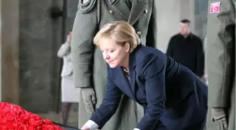 Merkel Anıtkabir'de