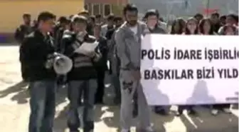 Tunceli Üniversitesi'Nde Basın Açıklaması Yapan 8 Öğrenciye