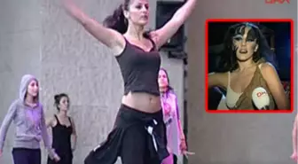 Dansçılar Her Gün 8 Saat Egzersiz ve Prova Yapıp Gösterilere Hazırlanıyor