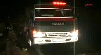 Şanlıurfa - Helalleşmeye Giderken Kaza Yaptılar: 2 Ölü, 5 Yaralı
8 Kişi Ve 1 Ton Karpuzun Bulunduğu Minibüs Takla Attı, Yol Karpuz Tarlasına Döndü