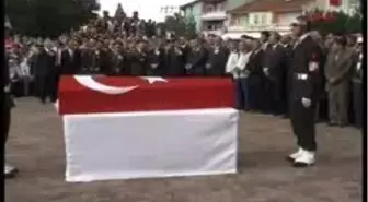 Afyonkarahisar - Ekgşehit Pilot Üsteğmeni, Yağmur Altında 5 Bin Kişi Uğurladı