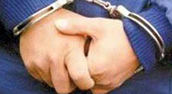Polisin Önünde Kayıplara Karıştı