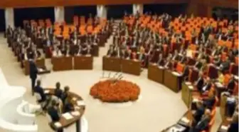 Meclis'te Küfürlü Kavga
