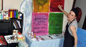 Hostesin İş Akdine 'Alerji' Feshi İddiası