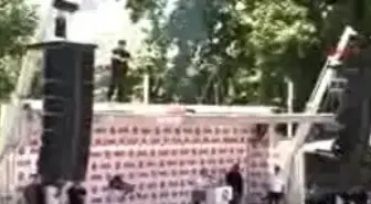 Isparta Detaybaşbakan Erdoğan, Isparta Meydanından Kılıçdaroğlu´Na Seslendı:
Kılıçdaroğlu´Na Isparta Meydanından ´Memur Kemal Efendi´ Diye Seslendi