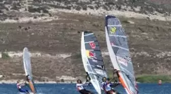 Pegasus Aırlınes Pwa Wındsurf Dünya Kupası ile Alaçatı Sahilleri Şenlendi