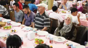 Şehit Ailesi Ve Gazileri Iftar Yemeği