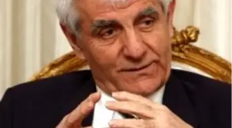'Türk Kılıç Dansına Sürüklenmeyeceğiz'
