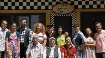 Akasya Durağı'nda Özlem Bitiyor