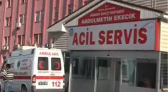 AK Parti Vekilinin Eşi Kazada Yaralandı