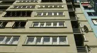 Eskişehir - 8 Katlı Apartmanın Terasından Düşen Beton Sıva Parçaları 17 Yaşındaki Merve'nin Ayağına Düştü