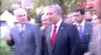 Arınç: 'Gazeteciler Cezaevlerine Girmemeli'