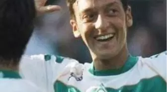 Özil Türkiye'ye Karşı Oynayacak