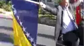 Antalya Ek Boşnaklar´Dan Belediyeye Kusturica Çelengi
