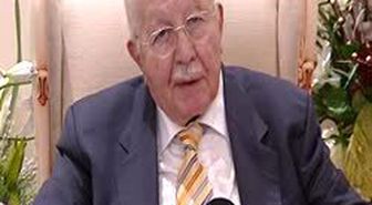 Necmettin Erbakan Basın Açıklaması Yaptı