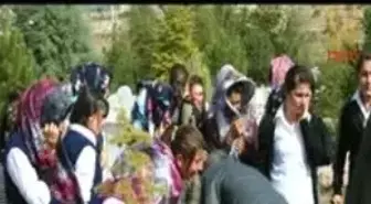 15 Yaşındaki Kızın İntiharının Ardından Dram Çıktı