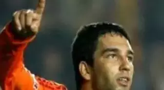 'Sarıhan Gusto'nun Etiler Şubesinin Açılışına Ünlü İsimler Katıldı