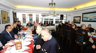 Fatih Kumkapı'daki 19 Restoran'a Yıldızlı Bayrak Verildi...